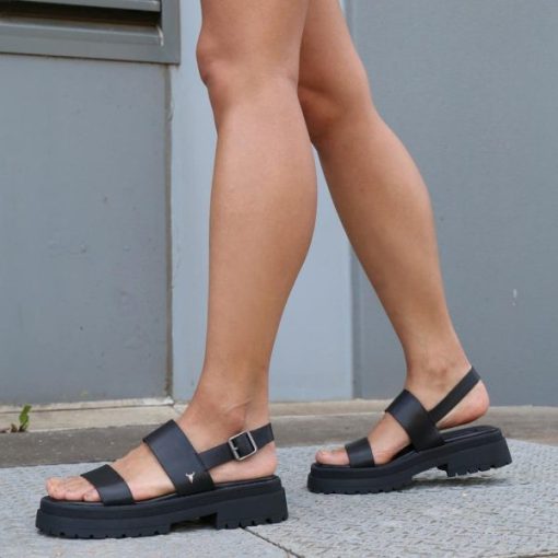 Chiccurrent.shope760987e4d 2
